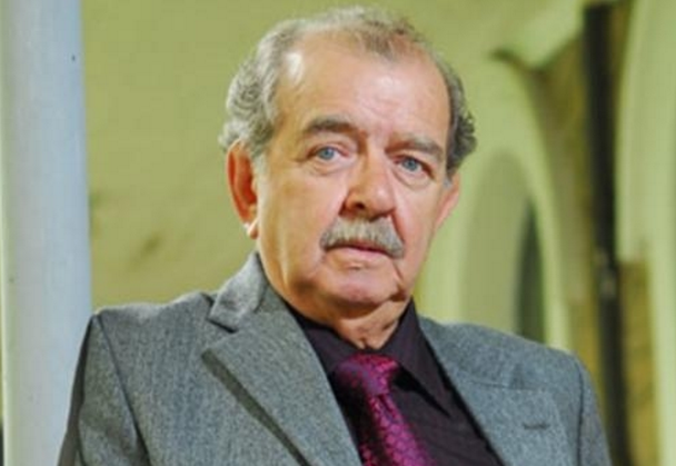 Velório de Umberto Magnani sofre atrasos devido a manifestações