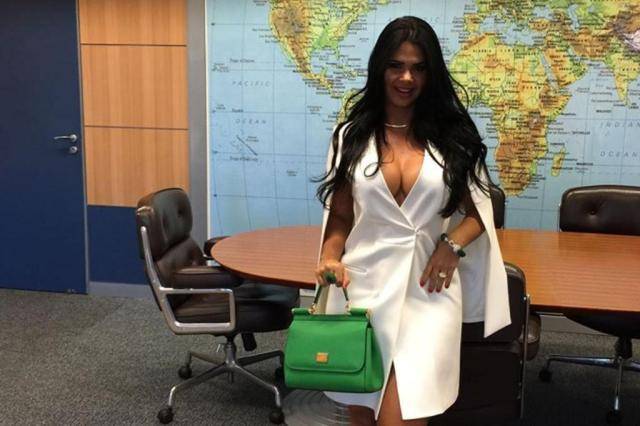 Ensaio de mulher de ministro do Turismo repercute na imprensa internacional