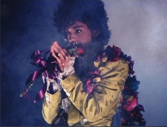 Cantor Prince morre aos 57 anos