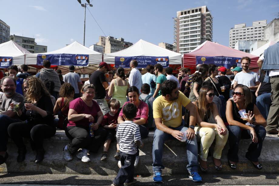 O p&uacute;blico na edi&ccedil;&atilde;o da feira O Mercado durante a Virada Cultural 2014&nbsp;