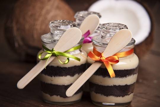 Casas apostam em doces servidos dentro de potinhos de vidro