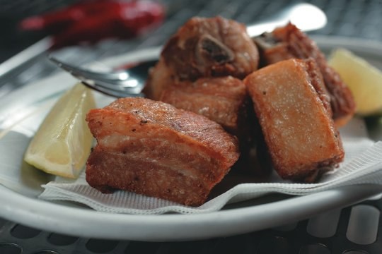 Costelinha suína à passarinho