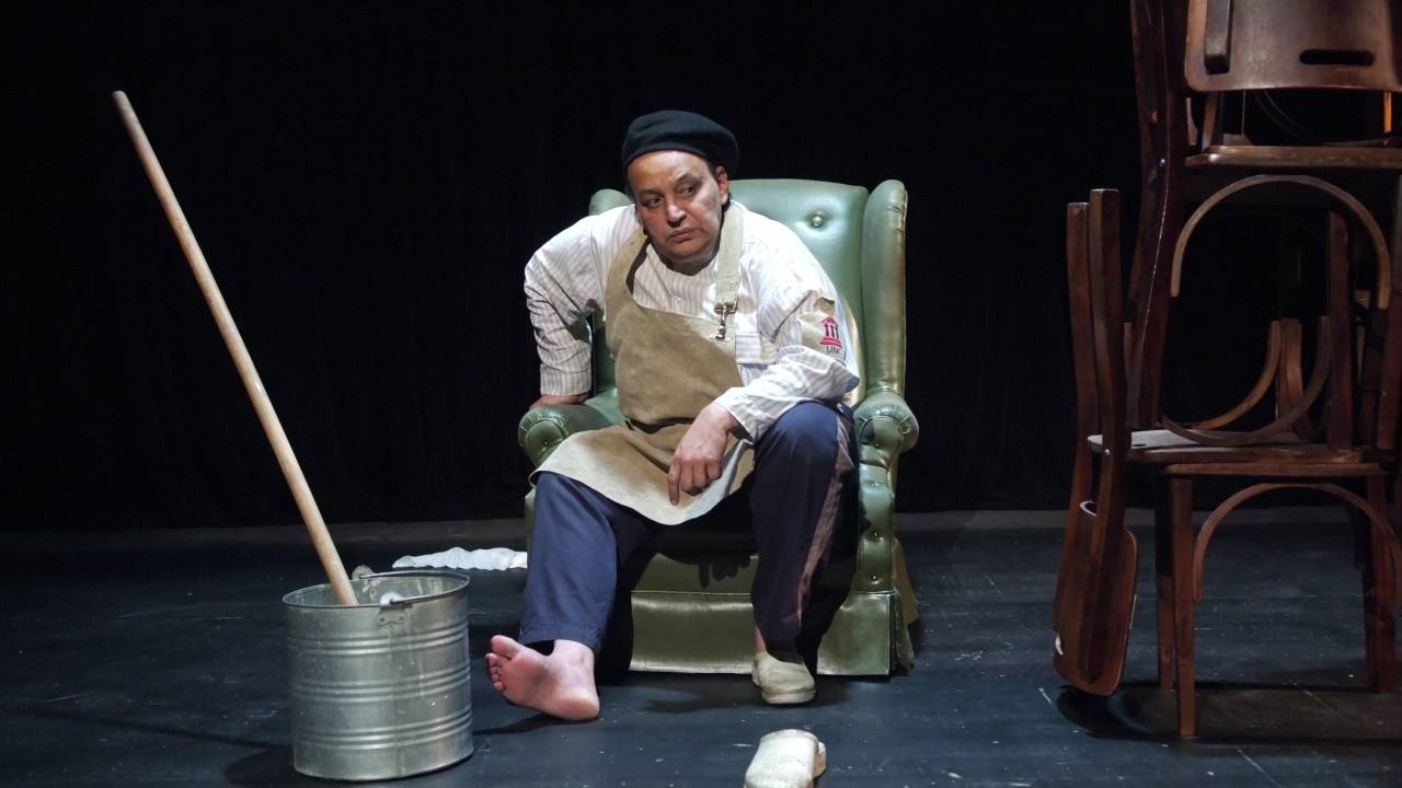 Umnenhumcemmil - Trilogia Pirandello - Cacá Carvalho