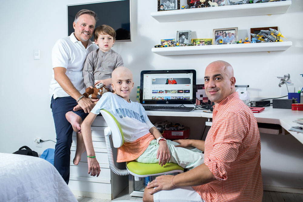 Pai lança livro sobre a luta para curar seu filho de um câncer