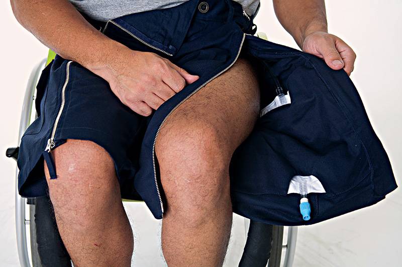 Marca faz roupas exclusivas para pessoas com deficiência física