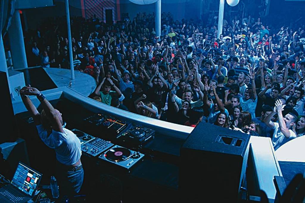 Nascimento e morte de uma balada