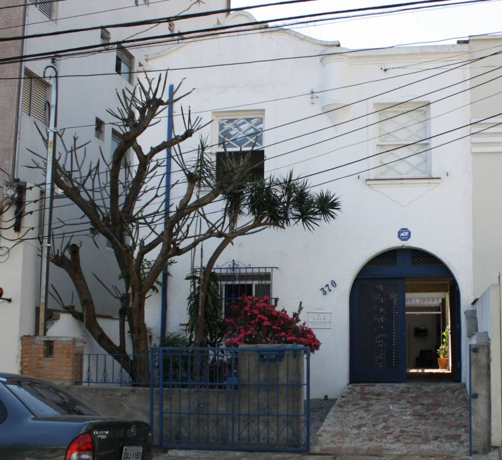 Galerias alternativas funcionam até dentro de residências