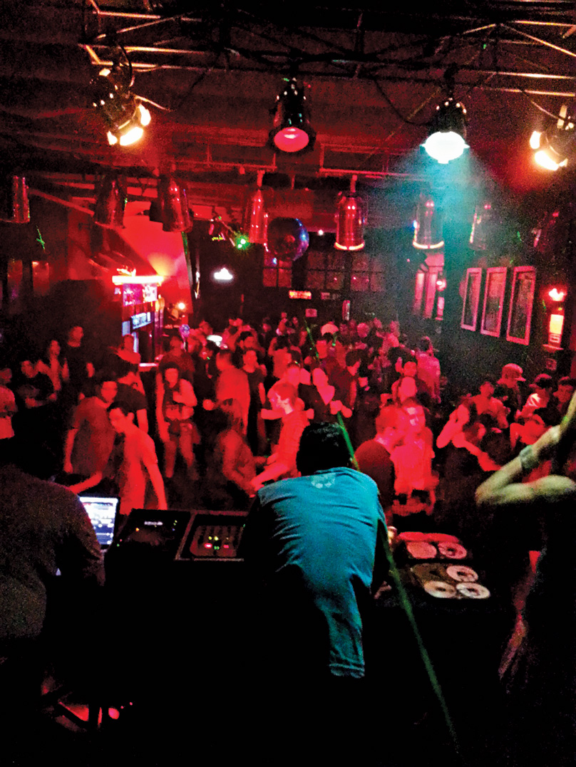 Outs e Inferno continuam firmes no Baixo Augusta