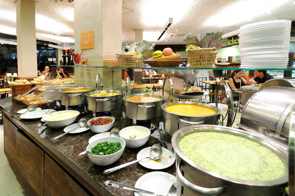 Restaurantes, lanchonetes e padarias que ficam abertos de madrugada
