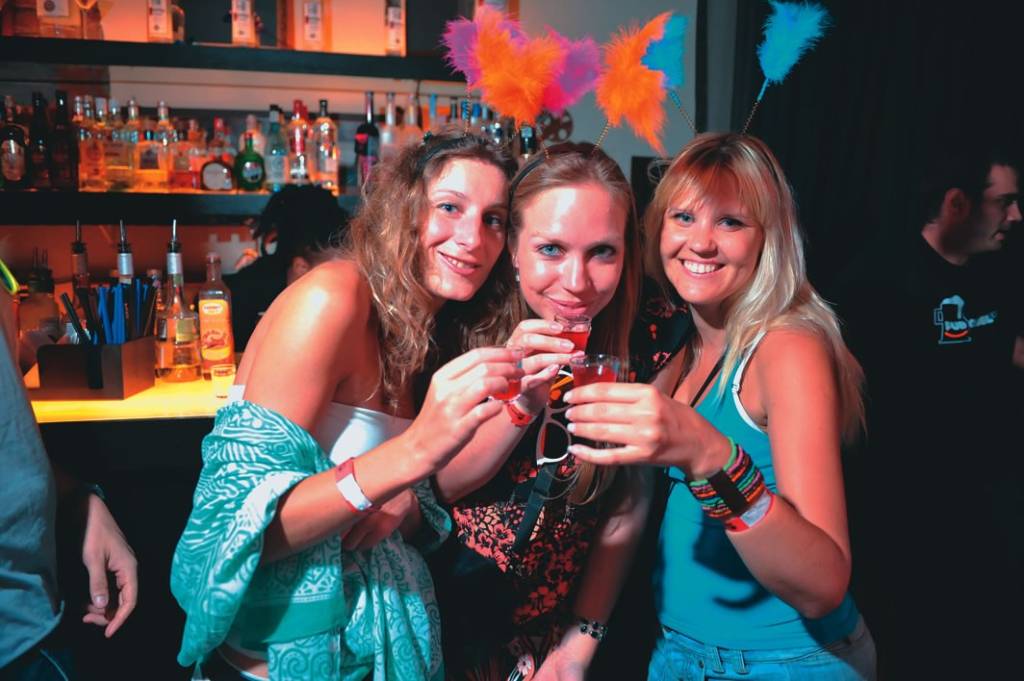 Pub Crawl SP atrai gringos para a noite paulistana