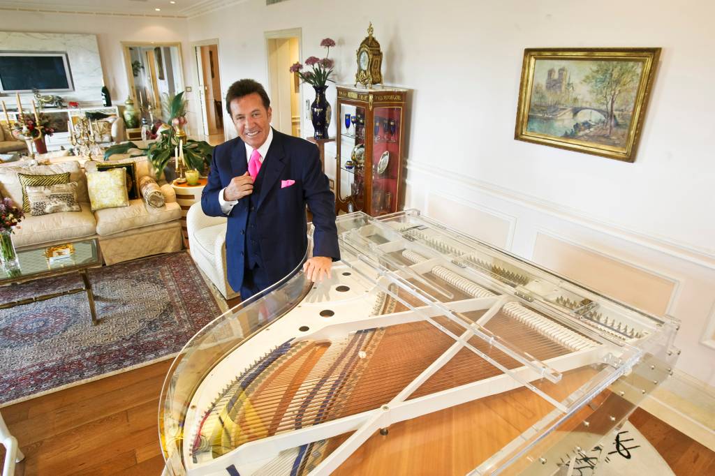 A doce vida de Celso Ricardo de Moraes, o Willy Wonka brasileiro