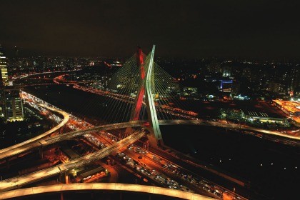 Construções estaiadas se espalham pela capital e arredores