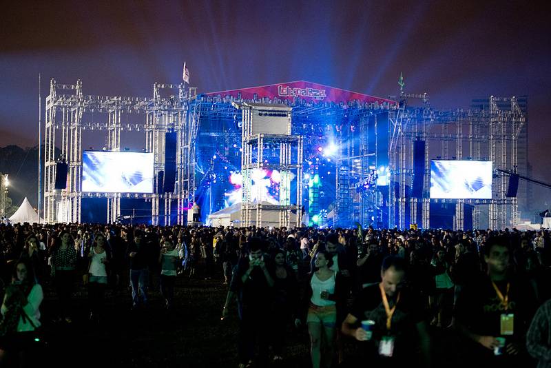 Passion Pit: show come&ccedil;ou protocolar, mas empolgou no final