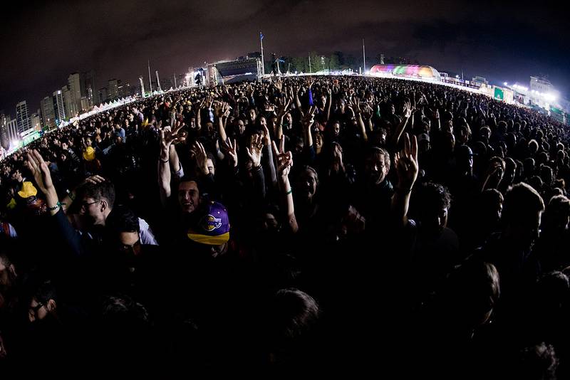 Passion Pit: show come&ccedil;ou protocolar, mas empolgou no final