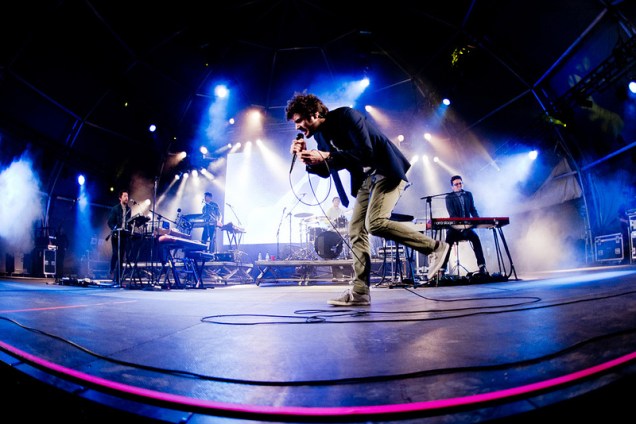 Passion Pit: show come&ccedil;ou protocolar, mas empolgou no final