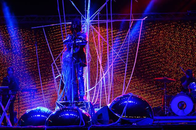 Flaming Lips: o vocalista Wayne Coyne de azul-cintilante Flaming Lips: o vocalista Wayne Coyne de azul-cintilante