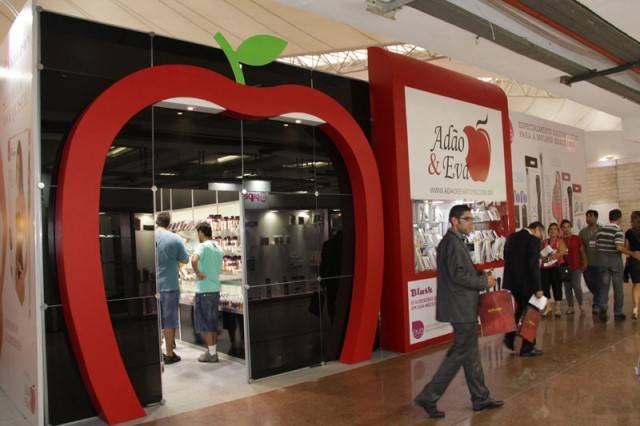 Feira de produtos eróticos terá discussões sobre ’50 Tons de Cinza’