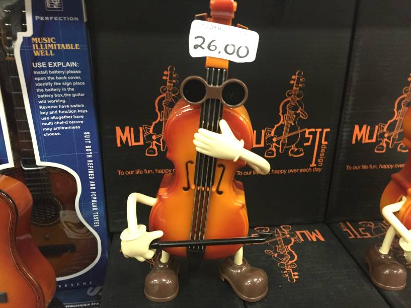 Estatueta de viol&atilde;o (26 reais)