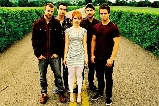 Longo caminho: primeiro disco do Paramore foi lan&ccedil;ado em 2005
