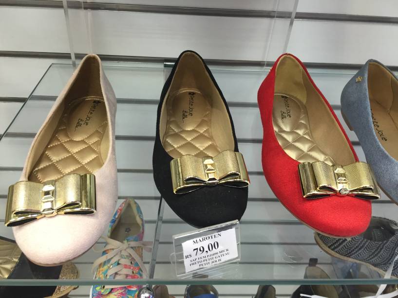 Sapatilha com la&ccedil;o (de 79 reais por 39,50 reais)