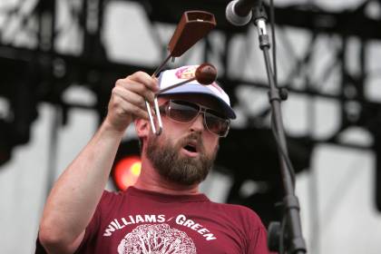 cake-john-mccrea.jpeg CAKE - John McCrea - Lollapalooza