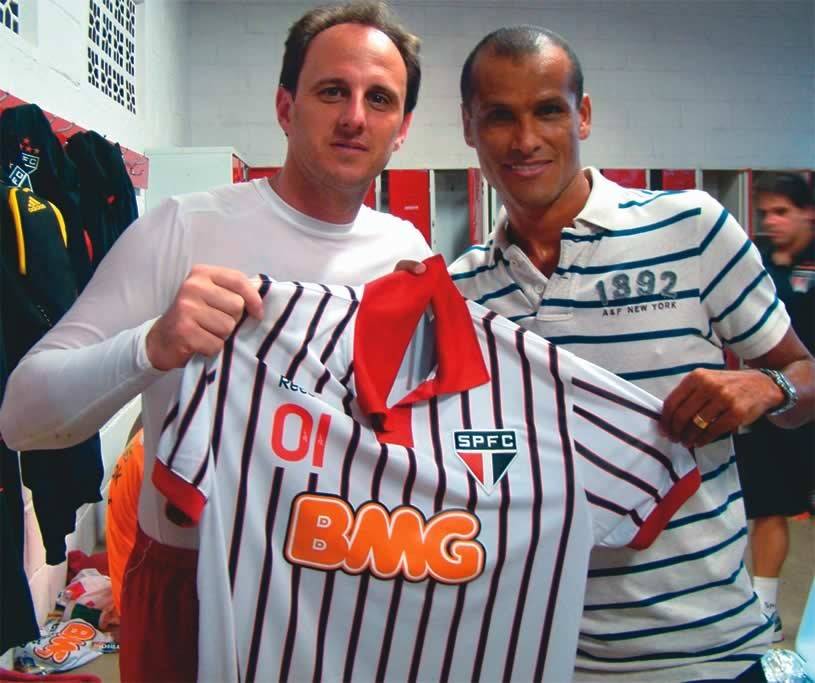 Após seis meses parado, Rivaldo estreia no São Paulo com golaço