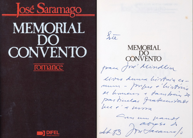 Dedicat&oacute;ria de Jos&eacute; Saramago datada de 1983, em exemplar de Memorial do Convento