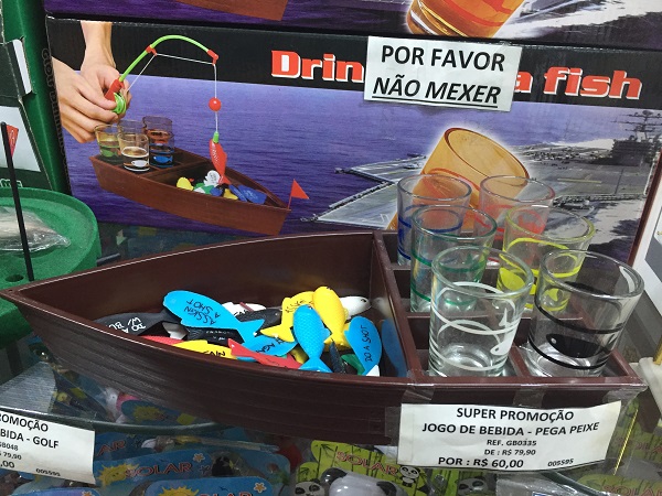 Jogo de bebida pega peixe (60 reais)Pomona Shop Jogo de bebida pega peixe (60 reais)Pomona Shop