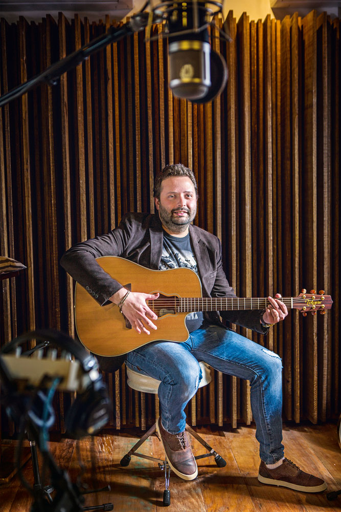Eduardo Pepato, o produtor do momento no mercado de música sertaneja