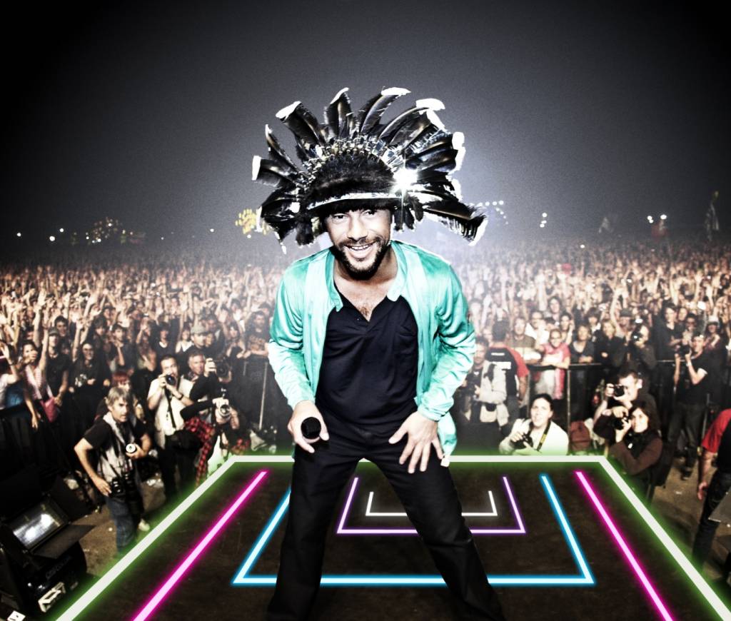 Mixtape reúne clássicos e músicas desconhecidas do Jamiroquai; ouça