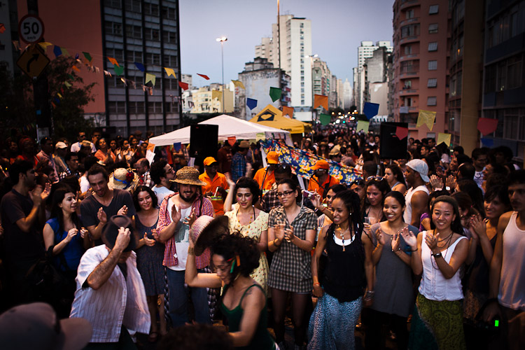 Desta vez, a festa junina do minhocão tem uma proposta diferente: as comidinhas não levam milho na receita