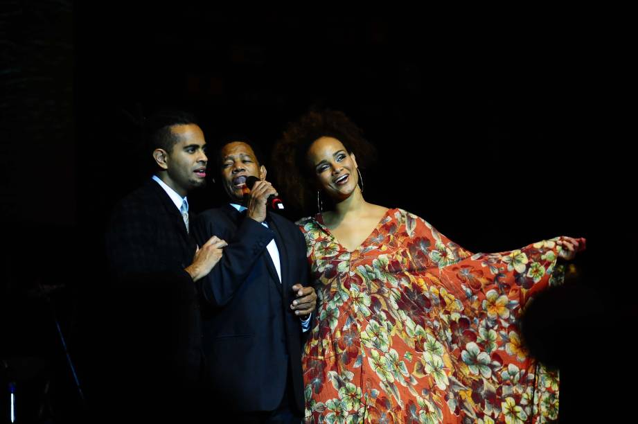 Jairzinho, Jair e Luciana na 9&ordf; edi&ccedil;&atilde;o do Trof&eacute;u Ra&ccedil;a Negra na Sala S&atilde;o Paulo em 2011