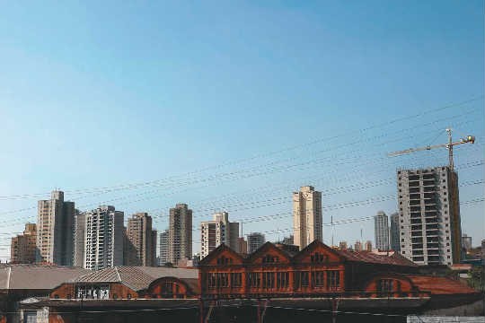 Paulistanos sofrem durante os dias mais secos do ano