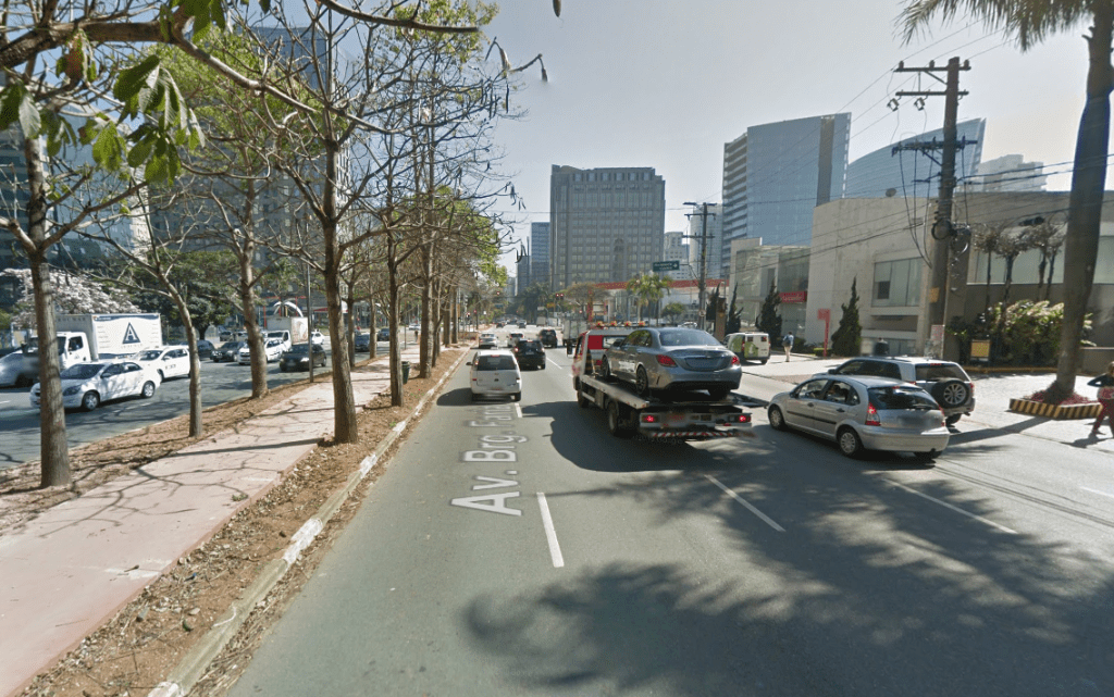 Ciclista procura dono de bike abandonada na Faria Lima