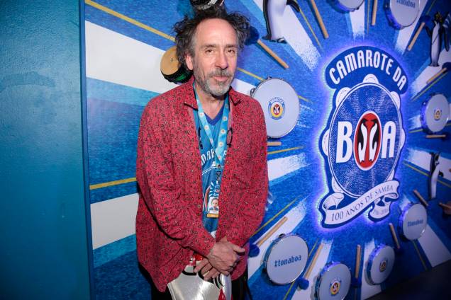 O cineasta Tim Burton visita o Brasil e curte o Carnaval em camarote na Marqu&ecirc;s de Sapuca&iacute;, no Rio de Janeiro