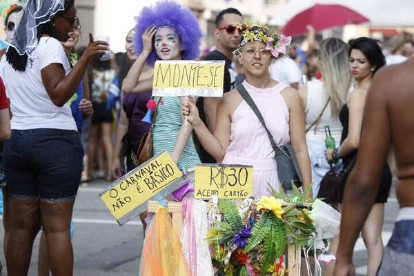 Apetrechos &agrave; venda para turbinar o visual em bloquinho no centro