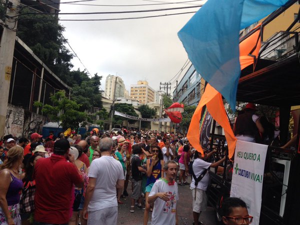 O bloco Fu&aacute; desfilou at&eacute; a Pra&ccedil;a Roosevelt