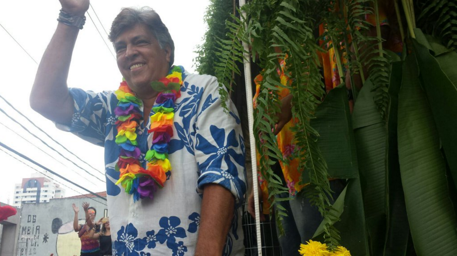 O cantor Sidney Magal foi a grande atra&ccedil;&atilde;o do BlocOn, na Vila Madalena