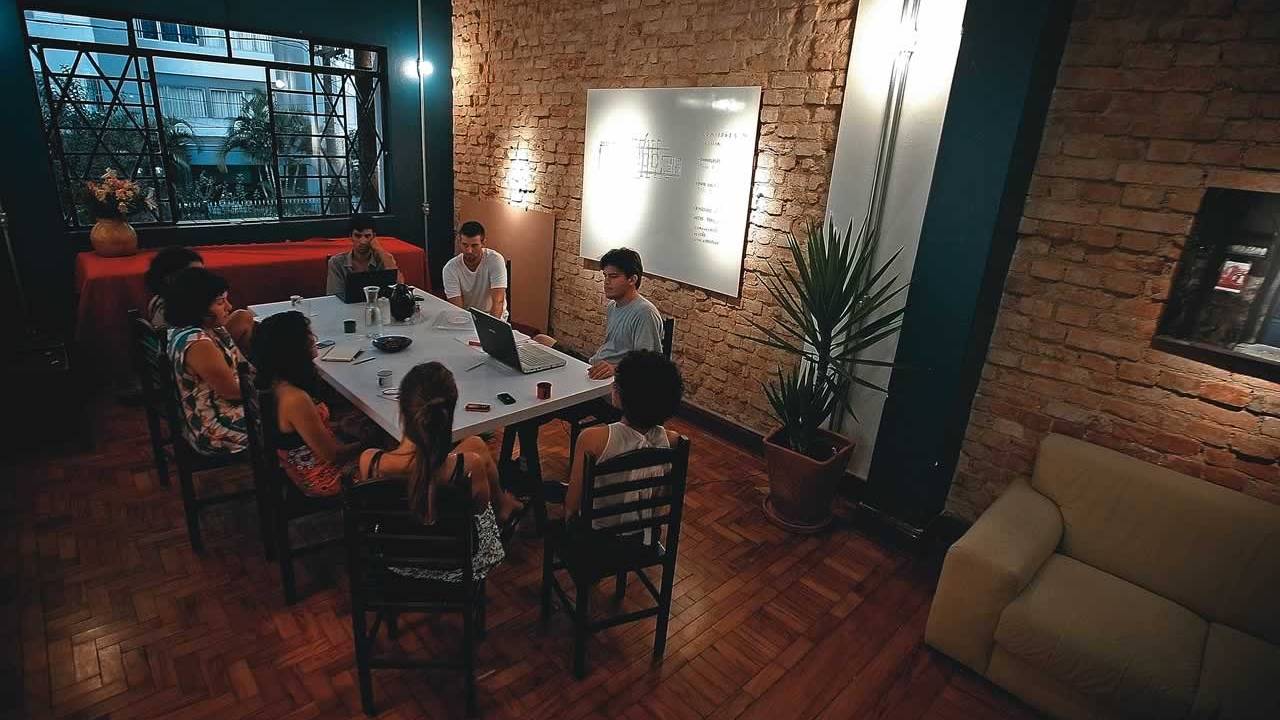 Escritórios coletivos - Associação Cultural Cecília - 2167
