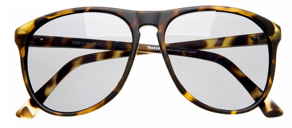 	&Oacute;culos de sol. R$ 59,90.