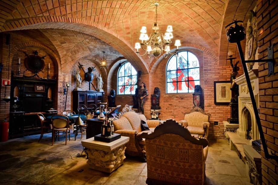 Escola de Magia e Bruxaria em Campos do Jordão