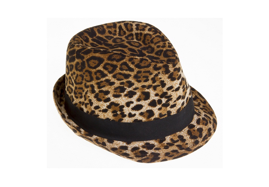 	Chap&eacute;u animal print. R$ 39,90.