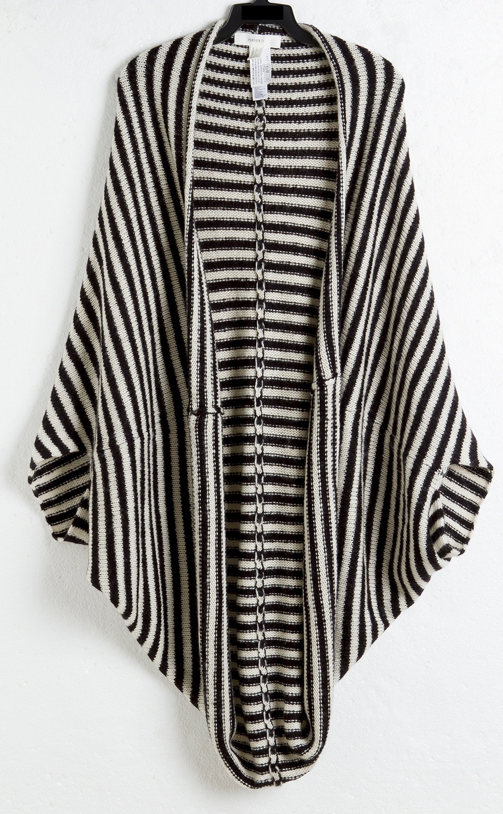 	Maxi tric&ocirc; de l&atilde;. R$ 85,90.