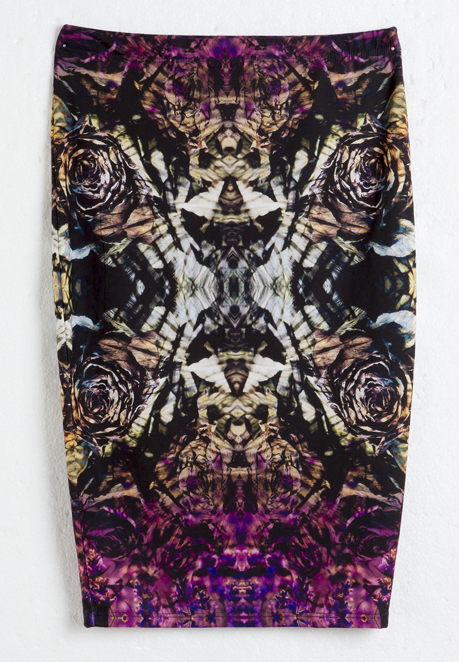 	Saia l&aacute;pis estampada. R$ 63,90.