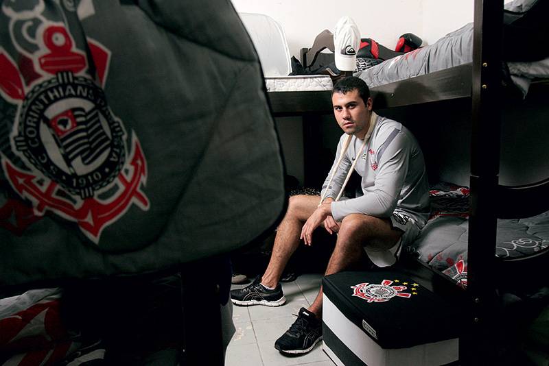 Saiba como vivem os atletas da equipe de MMA do Corinthians