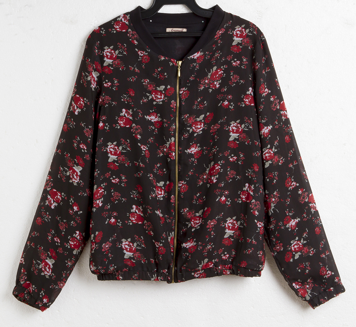 	Bomber jacket. R$ 59,90.