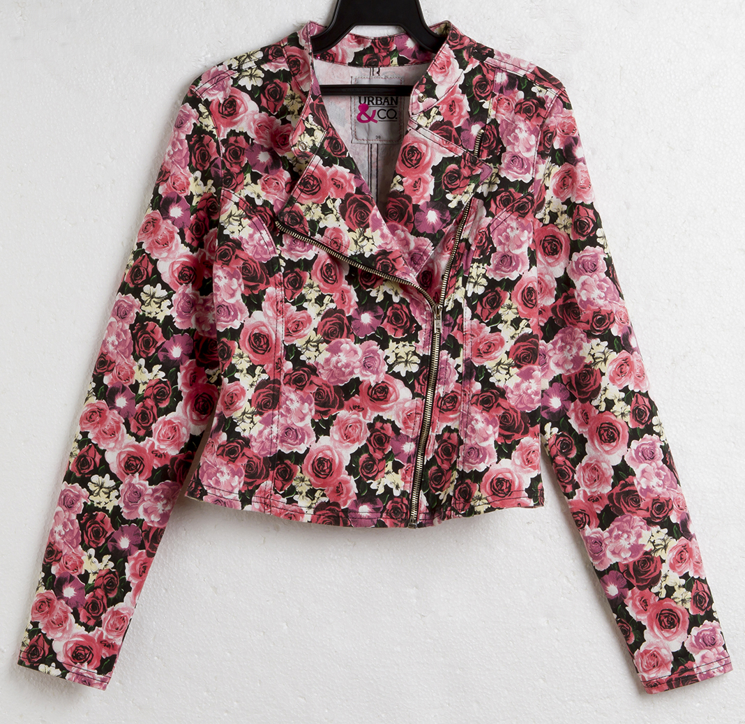 	Jaqueta floral. R$ 59,90.