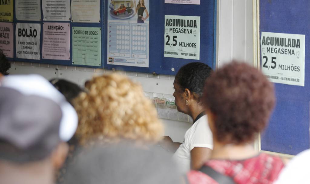 Mega-sena deste sábado (23) pode pagar 6 milhões de reais