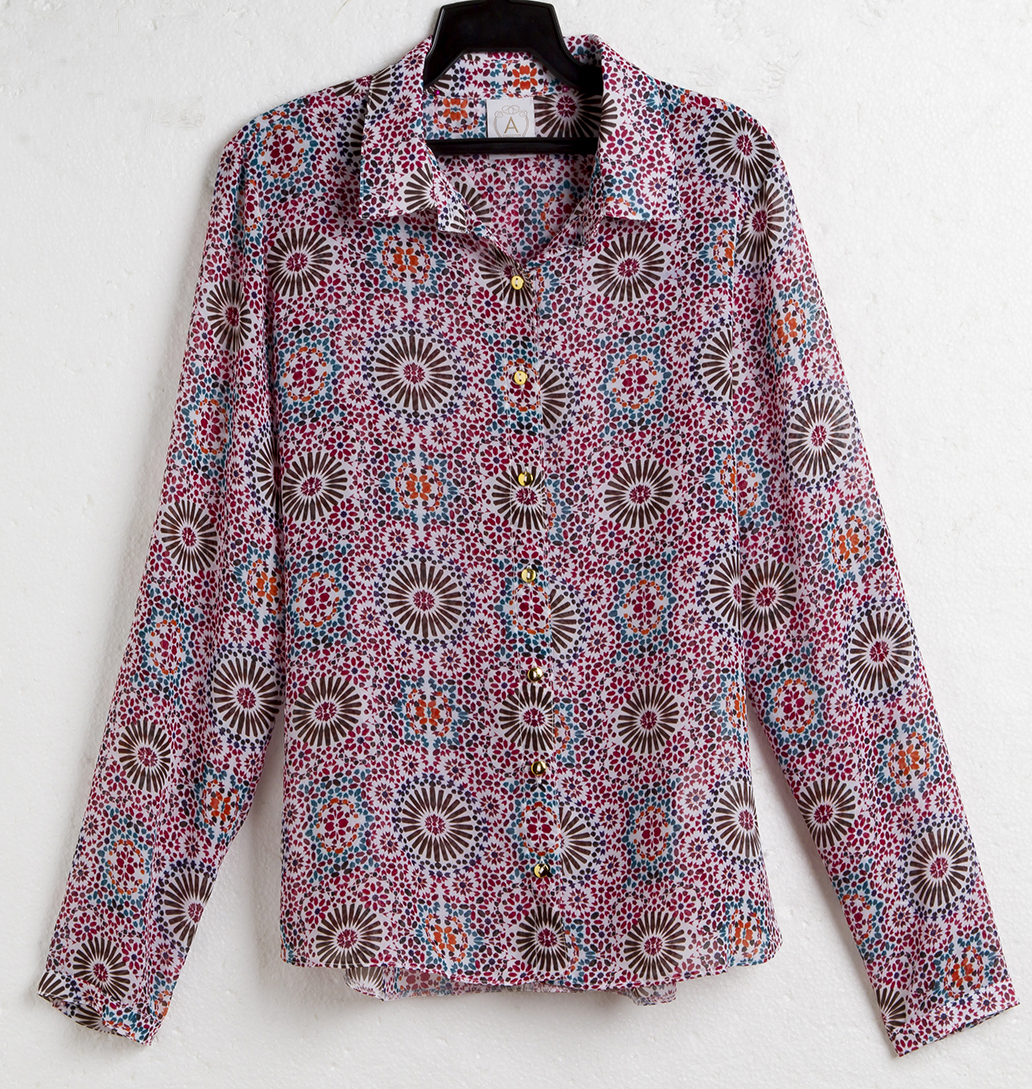 	Camisa estampada. R$ 89,90.
