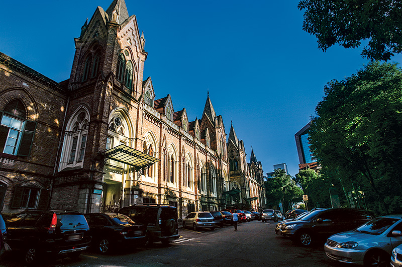 Médicos residentes da Santa Casa entram em greve